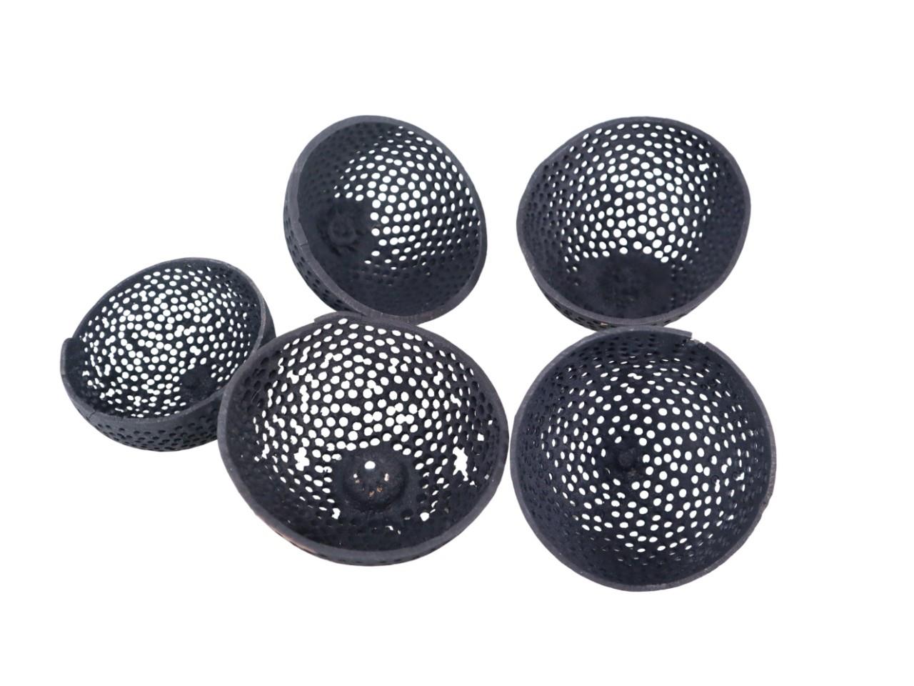 Bell Cup Hälften mit Löcher schwarz