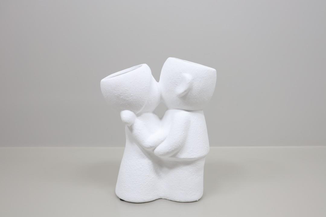 Vase Mann & Frau küssend Keramik weiß 22,5x13,5x28cm